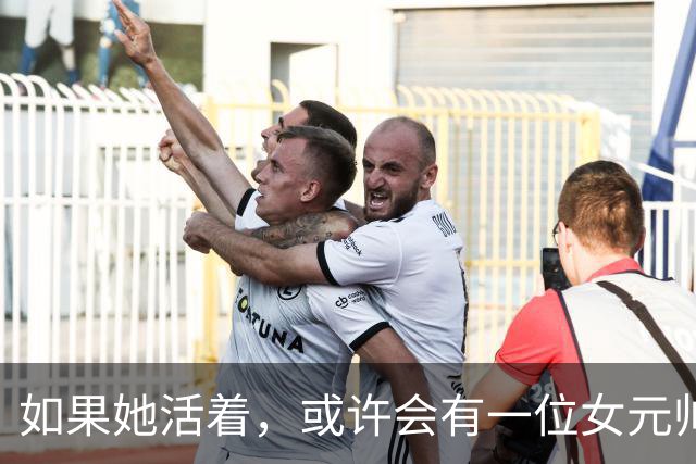 如果她活着，或许会有一位女元帅？贺龙对姐姐的敬佩让人惊叹
